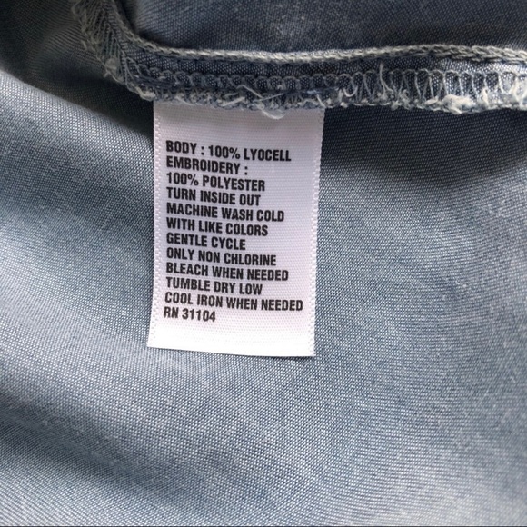 Crown &Ivy chambray dress - Picture 6 of 6